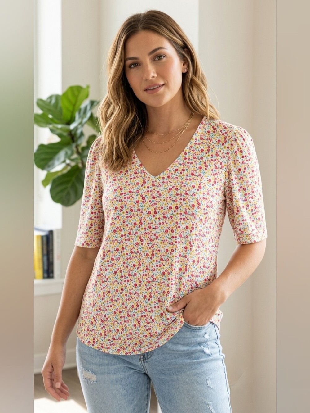 398. Adrianna Papell Pink Floral V-Neck Short Sleeve Top